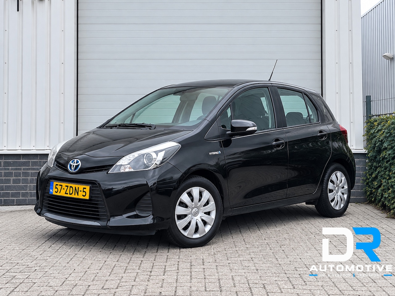 Toyota Yaris - 1.5 Full Hybrid Aspiration | CAMERA | CLIMA | TREKHAAK - AutoWereld.nl