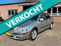 Volvo S40 - 1.8 // 180.000 km NAP // APK 28-7-2027