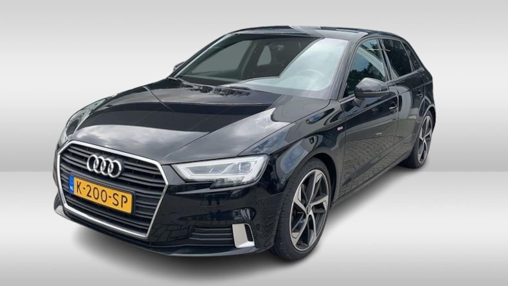 Audi A3 Sportback - 1.5 TFSI CoD S-Line Edition Automaat | Trekhaak | Alcantara/Leder | Bluetooth | LED | Navi - AutoWereld.nl