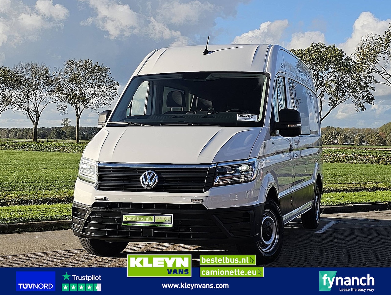 Volkswagen Crafter - 35 2.0 L3H3 Dubbele Cabine LED Adaptieve Cruise Camera Euro6 Trekhaak Automaat! - AutoWereld.nl