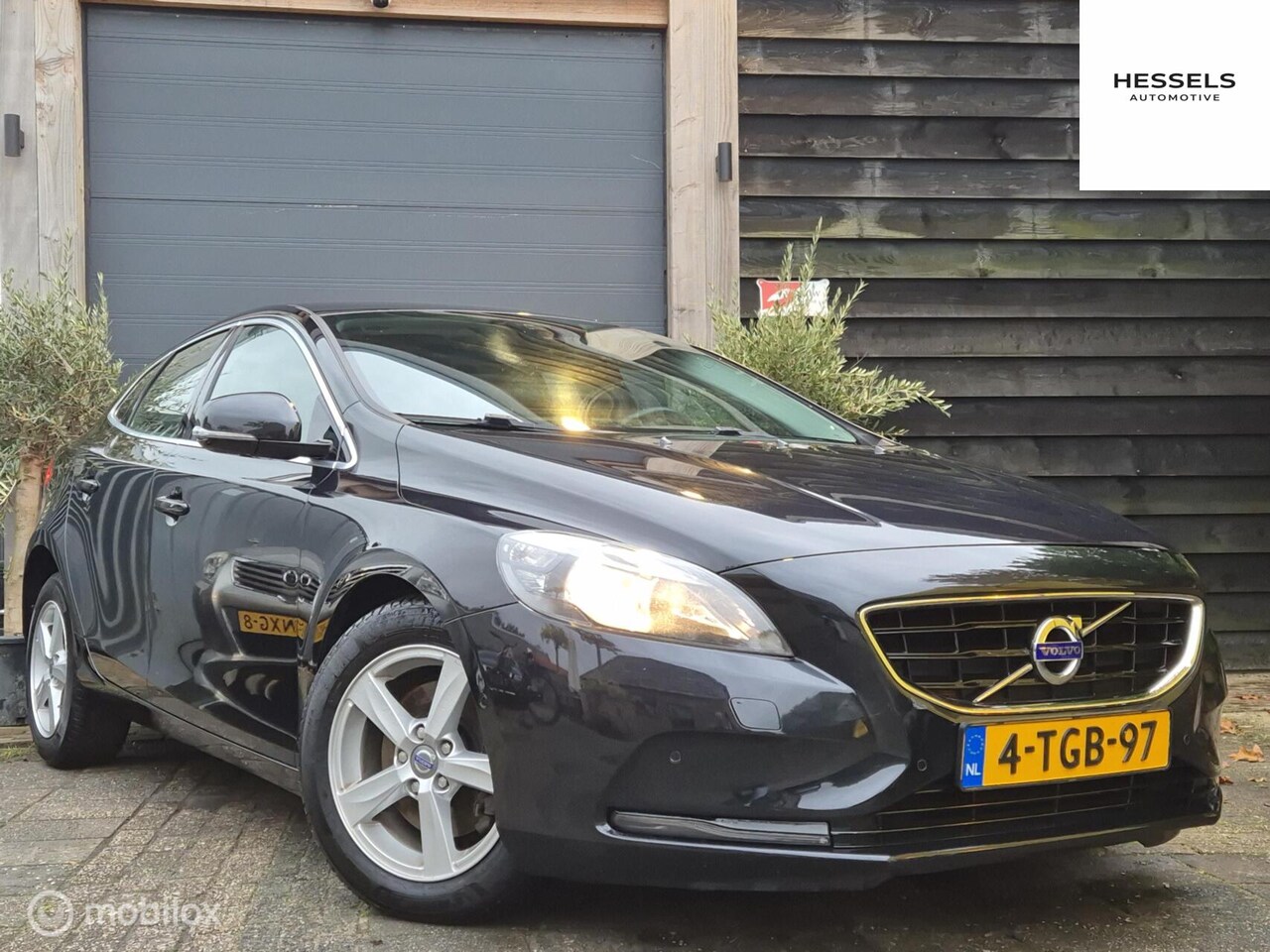 Volvo V40 - 1.6 T2 Momentum NW Distributie Trekhaak - AutoWereld.nl