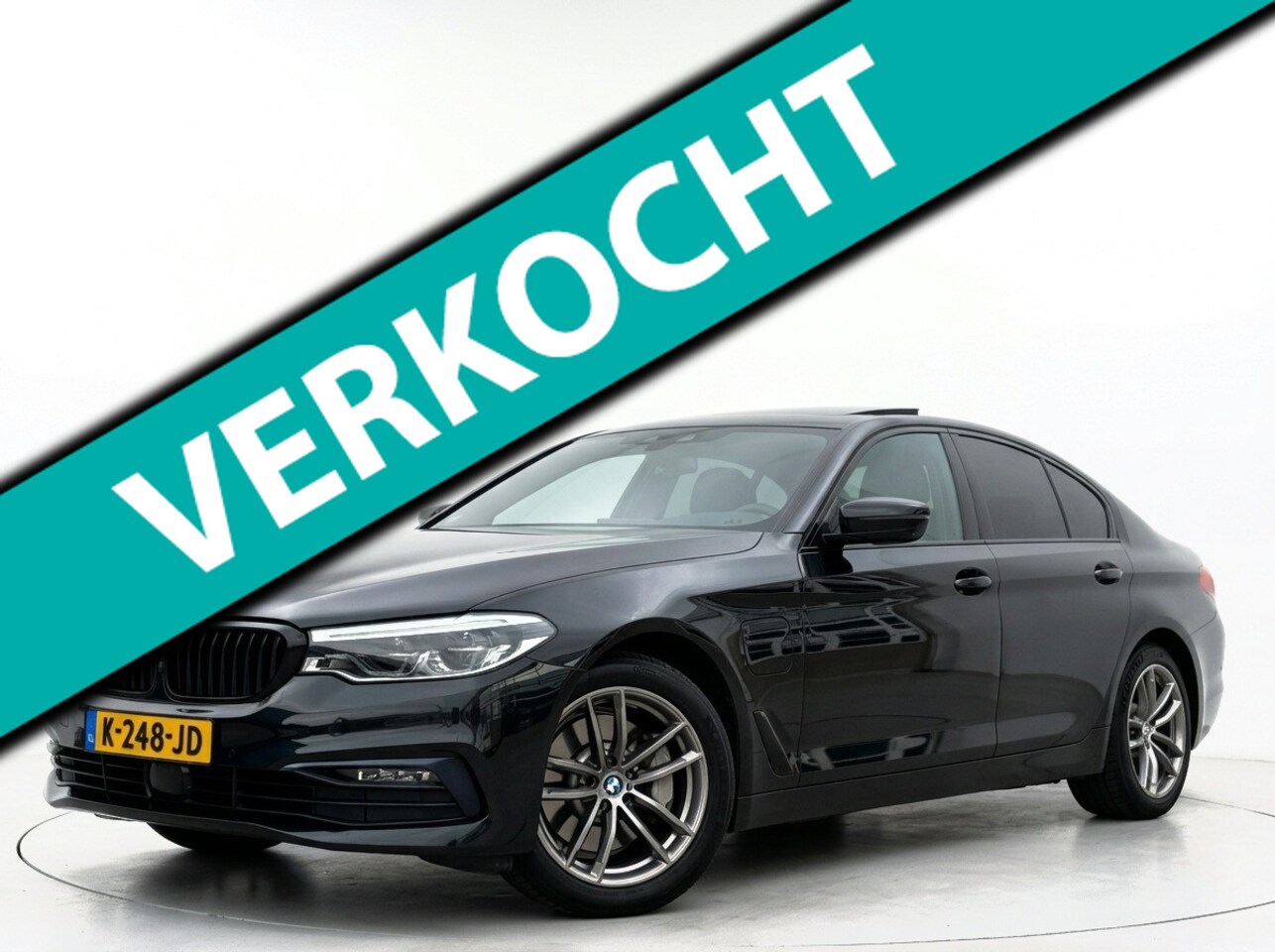 BMW 5-serie - 530e iPerformance High Executive - ACC - Pano - 360 - AutoWereld.nl