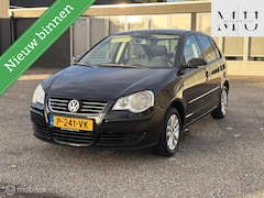 Volkswagen Polo - 1.2-12V Comfortline CARPLAY
