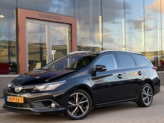 Toyota Auris - 1.2 T | Cruise | Stoelverwarming | Lane Assist | Bluetooth | Navigatie | Achteruitrijcamer