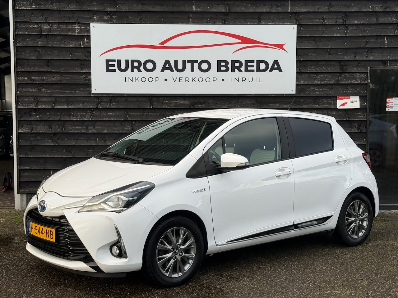 Toyota Yaris - 1.5 Hybrid Design 1.5 Hybrid Design - AutoWereld.nl