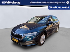 Skoda Octavia Combi - 1.0 e-TSI 110pk Business Edition DSG Automaat / Navigatie / LM 16 inch / Parkeersensoren /