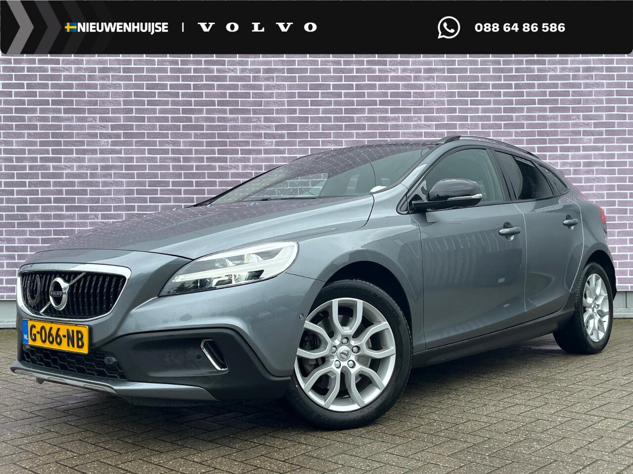 Volvo V40 Cross Country - 1.5 T3 Polar+ Luxury | Trekhaak | Harman/Kardon | Leer | Panorama | Stoelverwarming | Pano - AutoWereld.nl