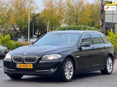 BMW 5-serie Touring - 520i High Executive | Panoramadak | Leder Elektrische stoelen | Parkersensoren | Xenon | 1