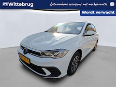 Volkswagen Polo - 1.0 TSI 95pk Life Edition DSG Automaat / Navigatie by APP / LM 15 inch / Parkeersensoren /