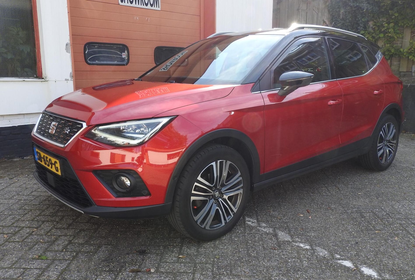 SEAT Arona - 1.0 TSI FR Autom trekh. apple carp, lichtm velg - AutoWereld.nl