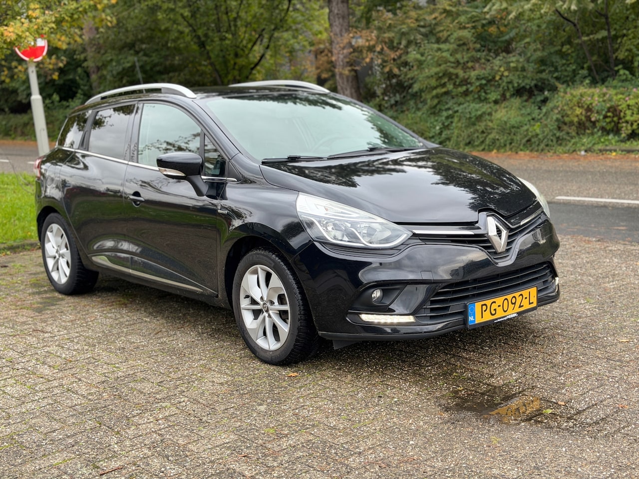 Renault Clio Estate - 0.9 TCe Limited Nieuwe Apk 1 jaar Garantie - AutoWereld.nl