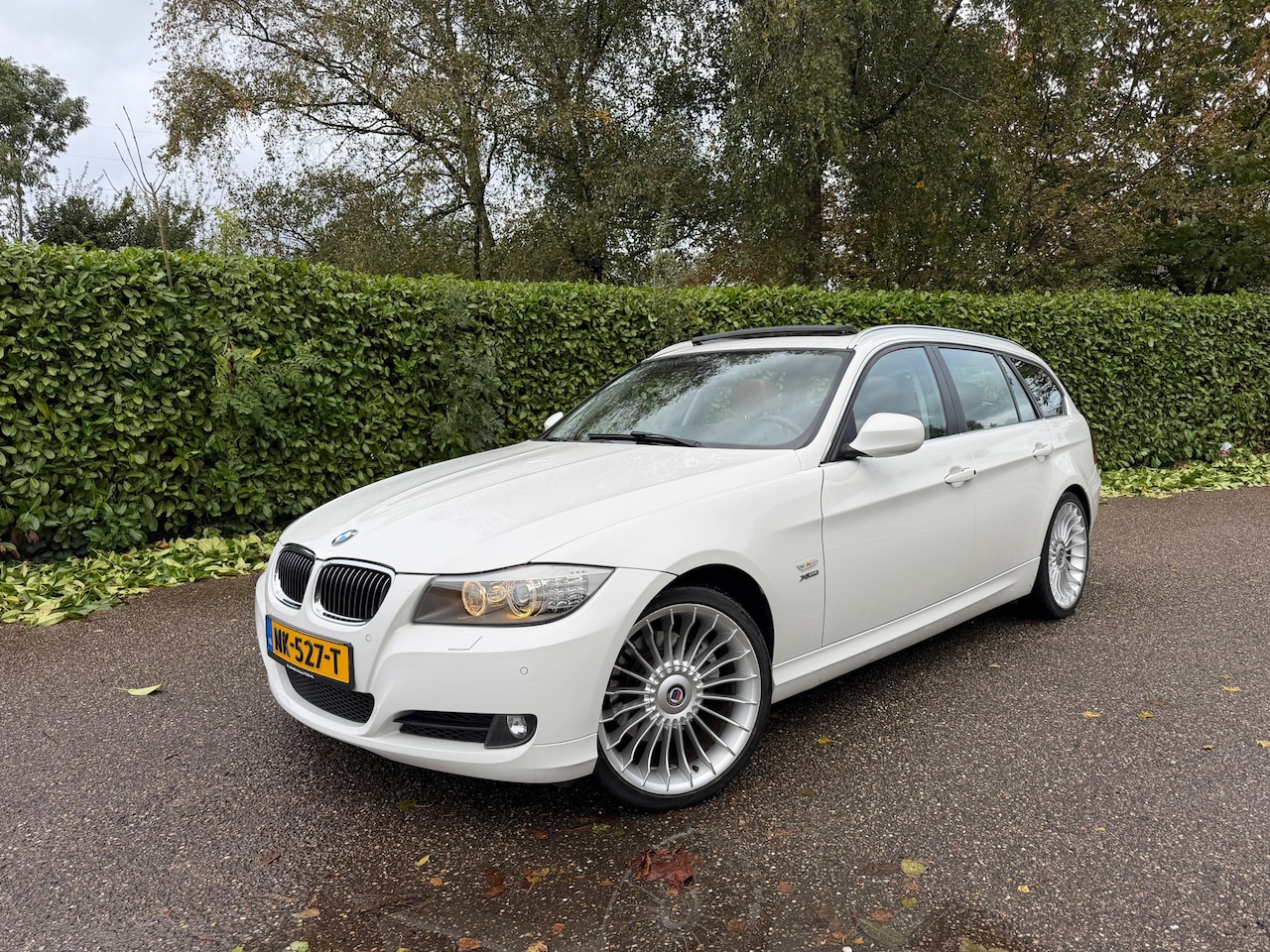 BMW 3-serie Touring - 330d Xdrive | Panoramadak | Leer | Navi - AutoWereld.nl