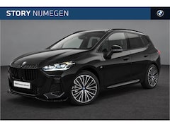 BMW 2-serie Active Tourer - 230e xDrive M Sport Automaat / Trekhaak / Panoramadak / Sportstoelen / Comfort Access / Ha