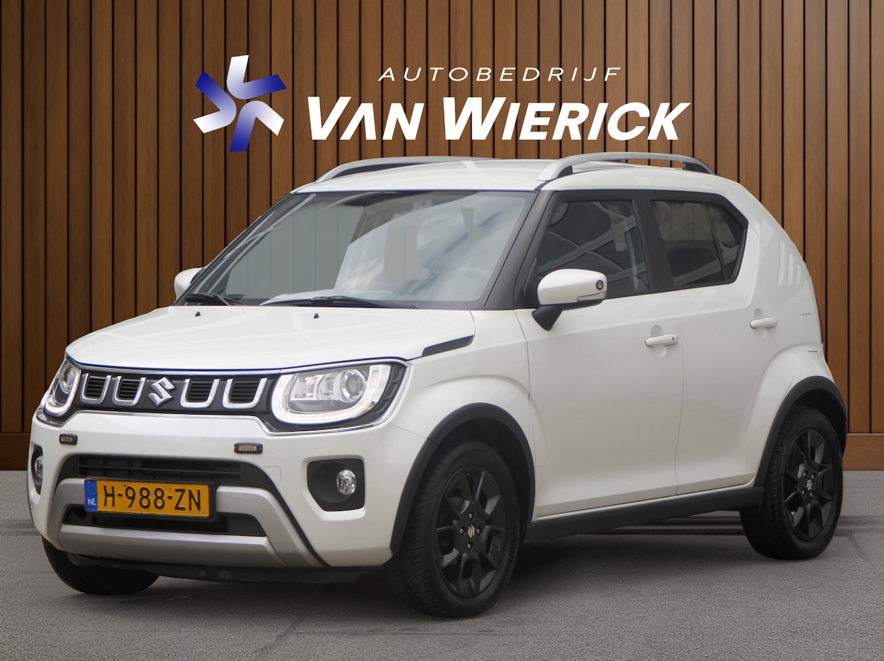 Suzuki Ignis - 1.2 Smart Hybrid Allgrip 4WD | 1e Eigenaar | Keyless | Camera | Cruise | Stoelverwarming | - AutoWereld.nl