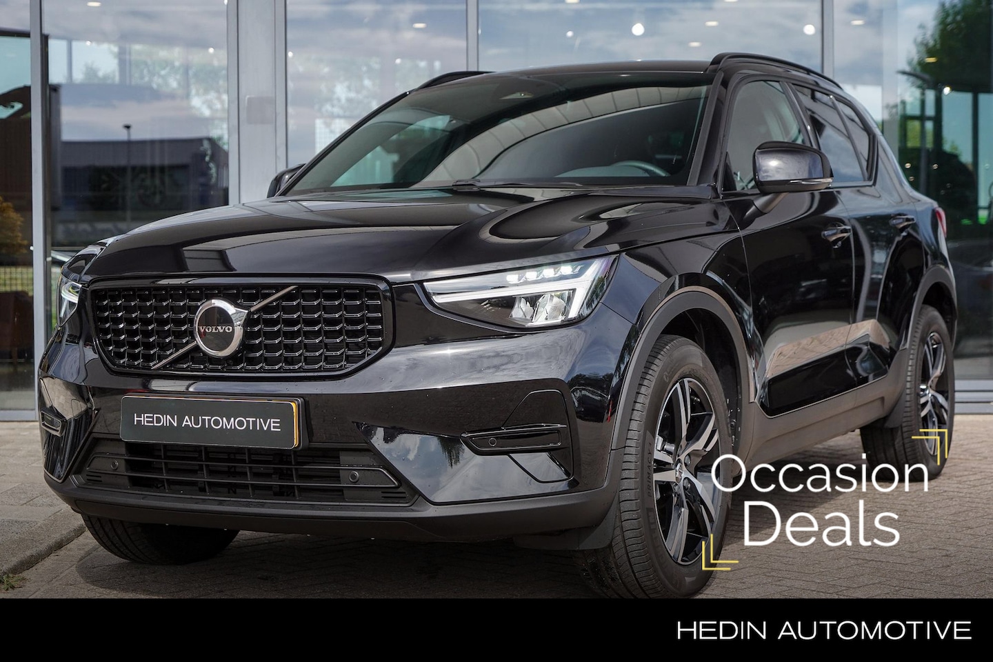 Volvo XC40 - 2.0 B4 Plus Dark | Automaat | Elektrisch verstelbare stoelen met geheugen | harman/kardon - AutoWereld.nl