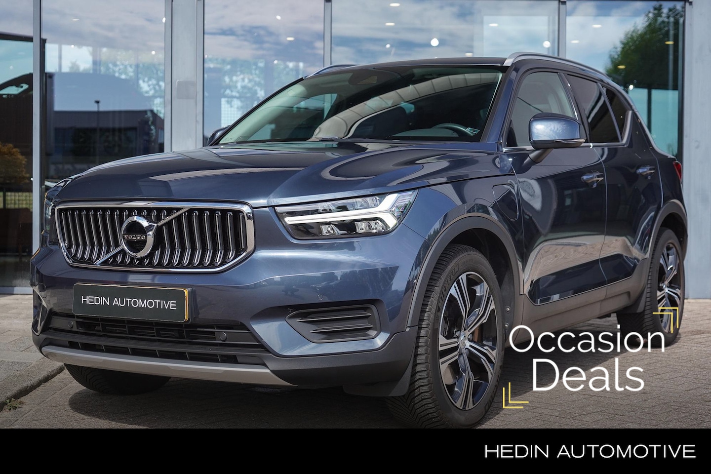 Volvo XC40 - 1.5 T4 Recharge Inscription | Automaat | Lederen bekleding | 1800 KG trekgewicht!| Elektri - AutoWereld.nl