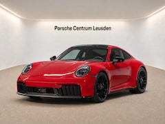 Porsche 911 - Carrera 4 GTS