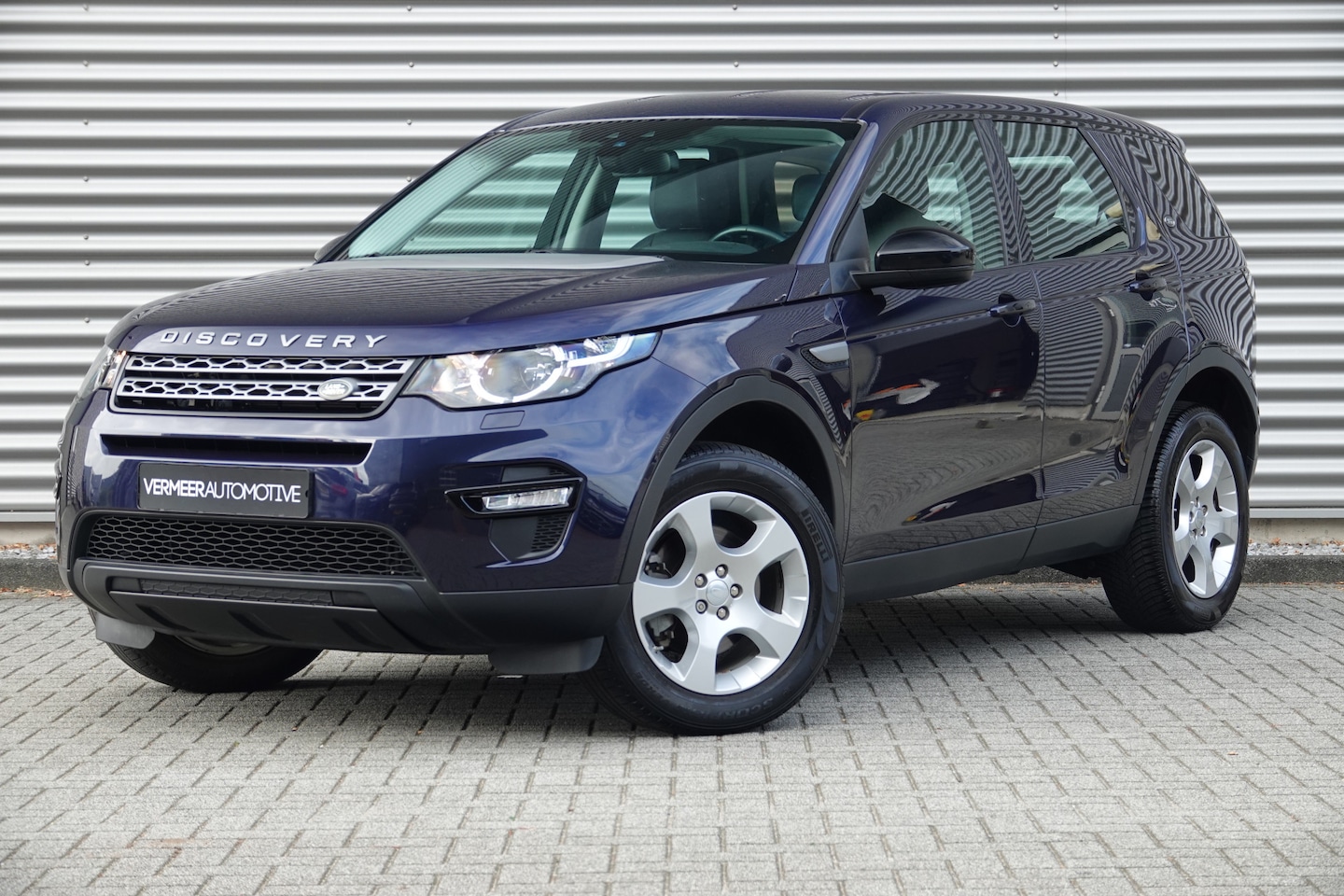 Land Rover Discovery Sport - 2.0 eD4 E-Capability Urban Series Pure | Nieuwe motor | Trekhaak | Navi | Bluetooth | - AutoWereld.nl