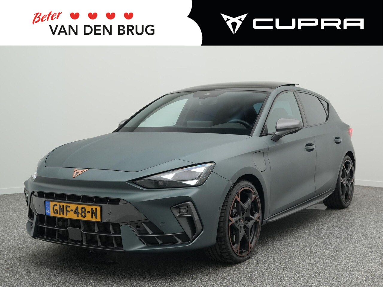 CUPRA Leon - 1.5 TSI e-Hybrid 272pk VZ Performance | NL-auto! | Panoramadak | SennHeiser | LED Matrix | - AutoWereld.nl