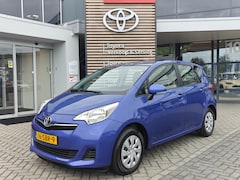 Toyota Verso S - 1.3 VVT-i Comfort NL-AUTO 1E EIGENAAR TREKHAAK AIRCO CRUISE