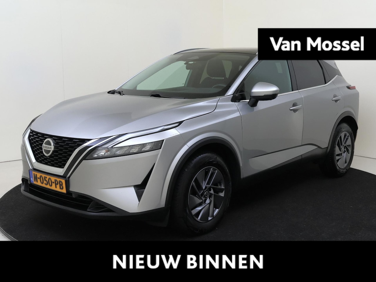 Nissan Qashqai - 1.3 MHEV Acenta Trekhaak | Apple Carplay | Panoramadak | Parkeercamera | - AutoWereld.nl