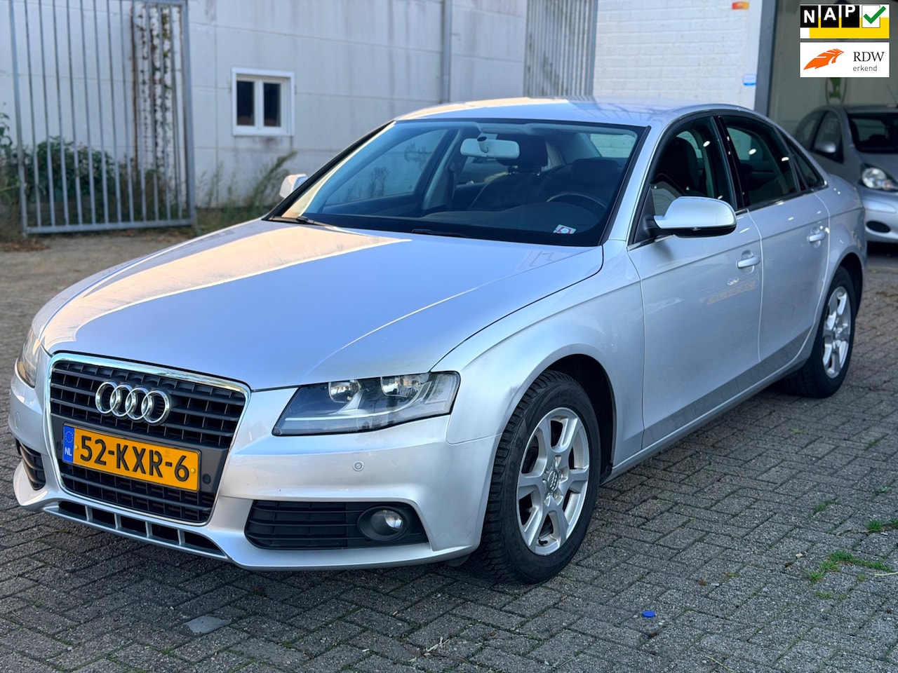 Audi A4 Limousine - 1.8 TFSI Pro Line Business Bj:2010 Aut. CruiseControl Airco NAP - AutoWereld.nl