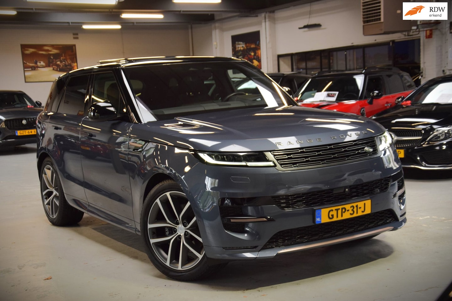 Land Rover Range Rover Sport - 3.0 D350 *First Edition* Navi|Leder|Massage|Panoramadak|Head-up|Dealer onderhouden - AutoWereld.nl
