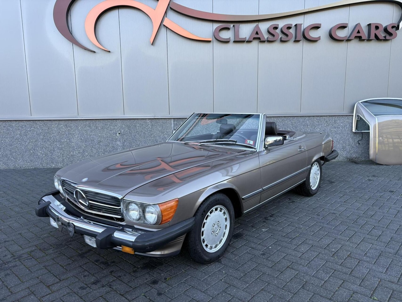 Mercedes-Benz SL-klasse Cabrio - W107 560SL - AutoWereld.nl