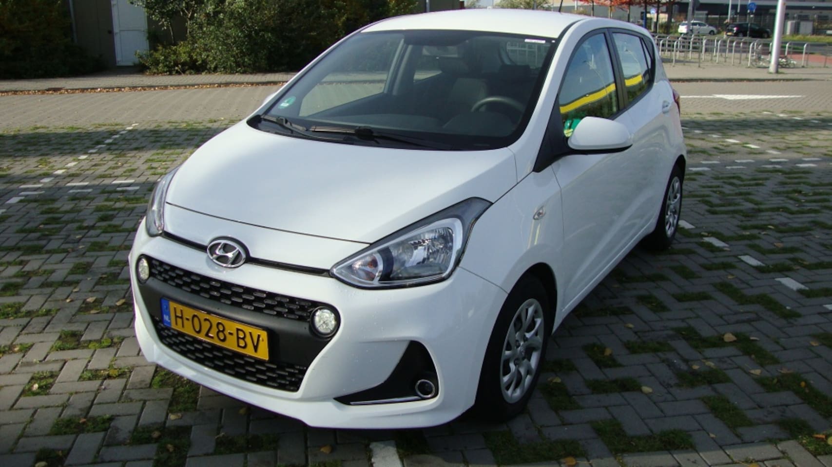 Hyundai i10 - 1.0i Comfort 1.0i 66pk Comfort - AutoWereld.nl