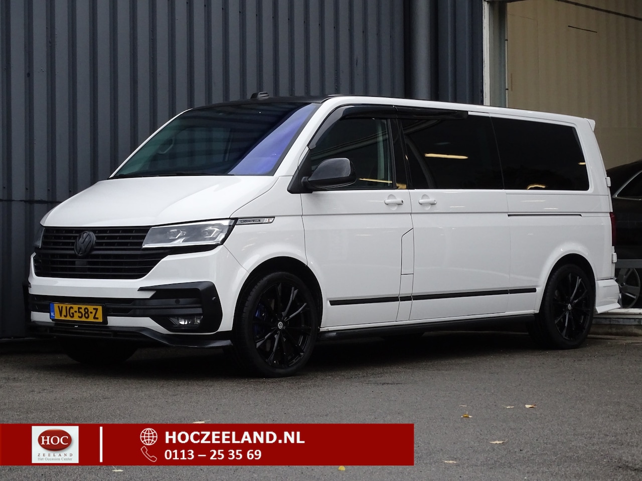 Volkswagen Transporter - 2.0 TDI L2H1 30 DC Bulli 200PK | Dubbele Cabine | El. Dubbele Schuifdeuren - AutoWereld.nl