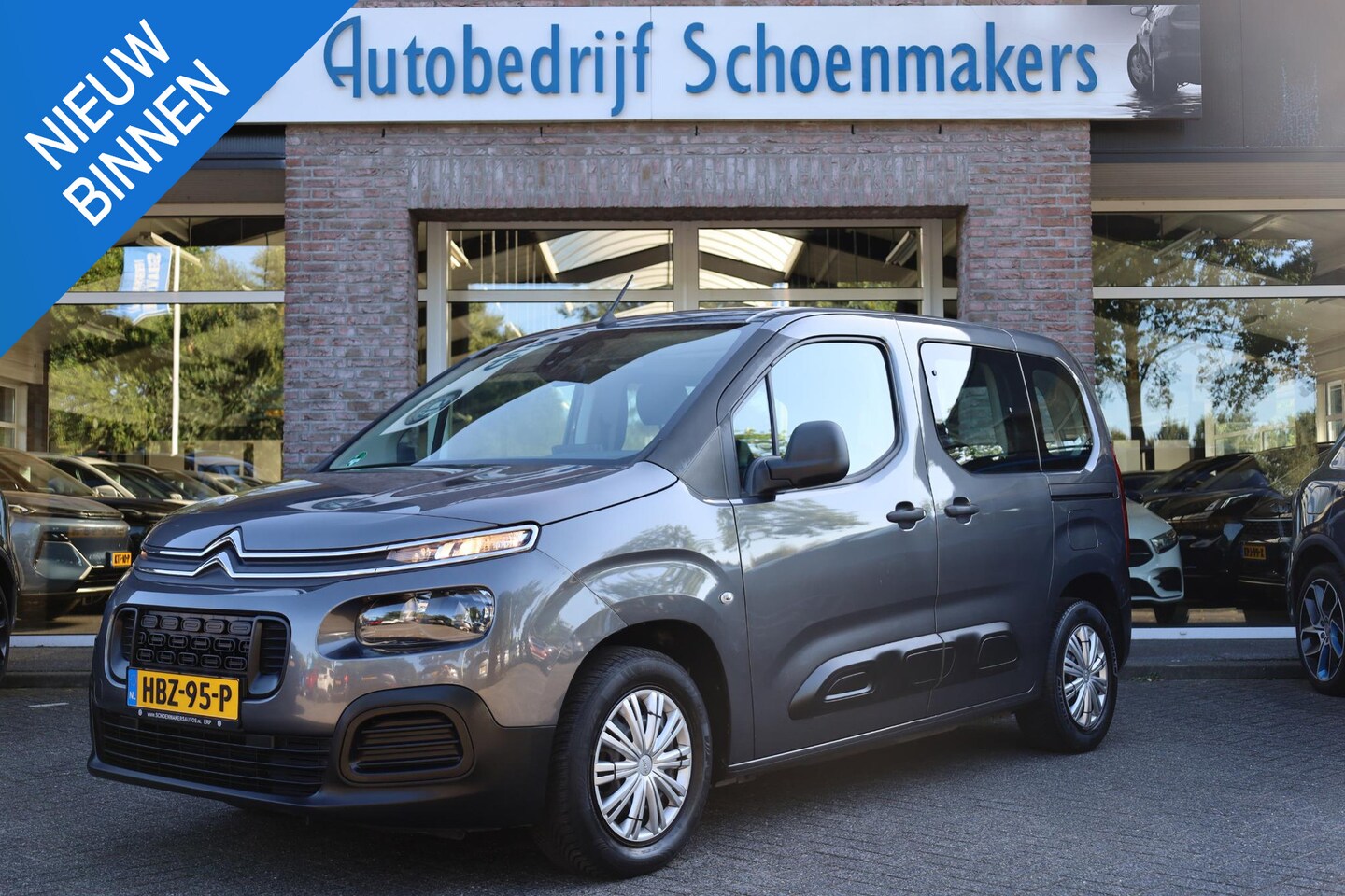 Citroën Berlingo - 1.2 PureTech TREKHAAK CARPLAY CAMERA CRUISE VERKEERSBORD/RIJBAANDETECTIE - AutoWereld.nl