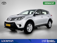 Toyota RAV4 - 2.0 Aspiration 4WD | Trekhaak - 2000KG trekgewicht | 4WD | Airco | Cruise Control | Elektr