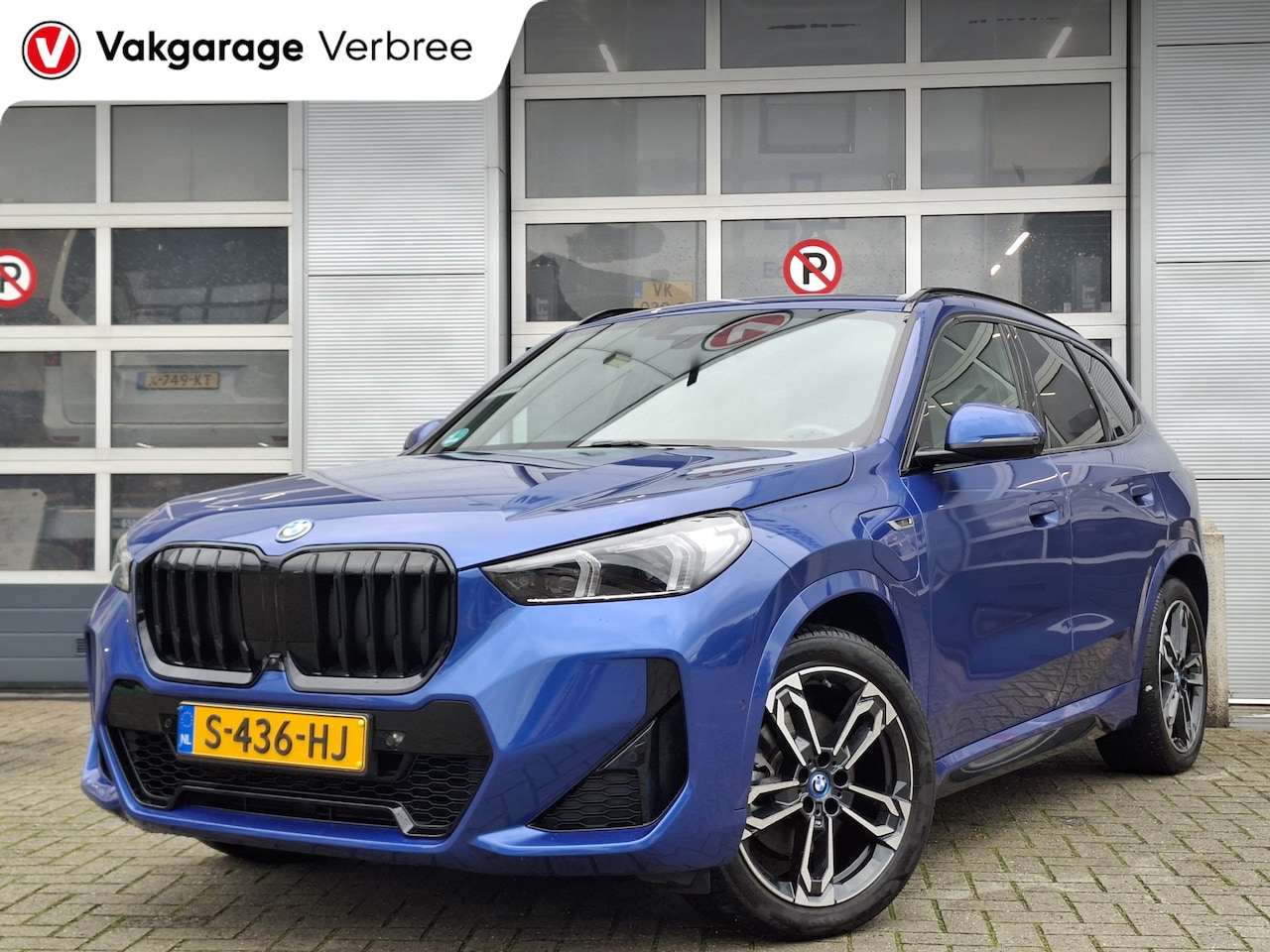 BMW X1 - xDrive25e | Onderhoud t/m 2030/120.000km | Navigatie/Carplay | LM Velgen 19" | Voorstoelen - AutoWereld.nl