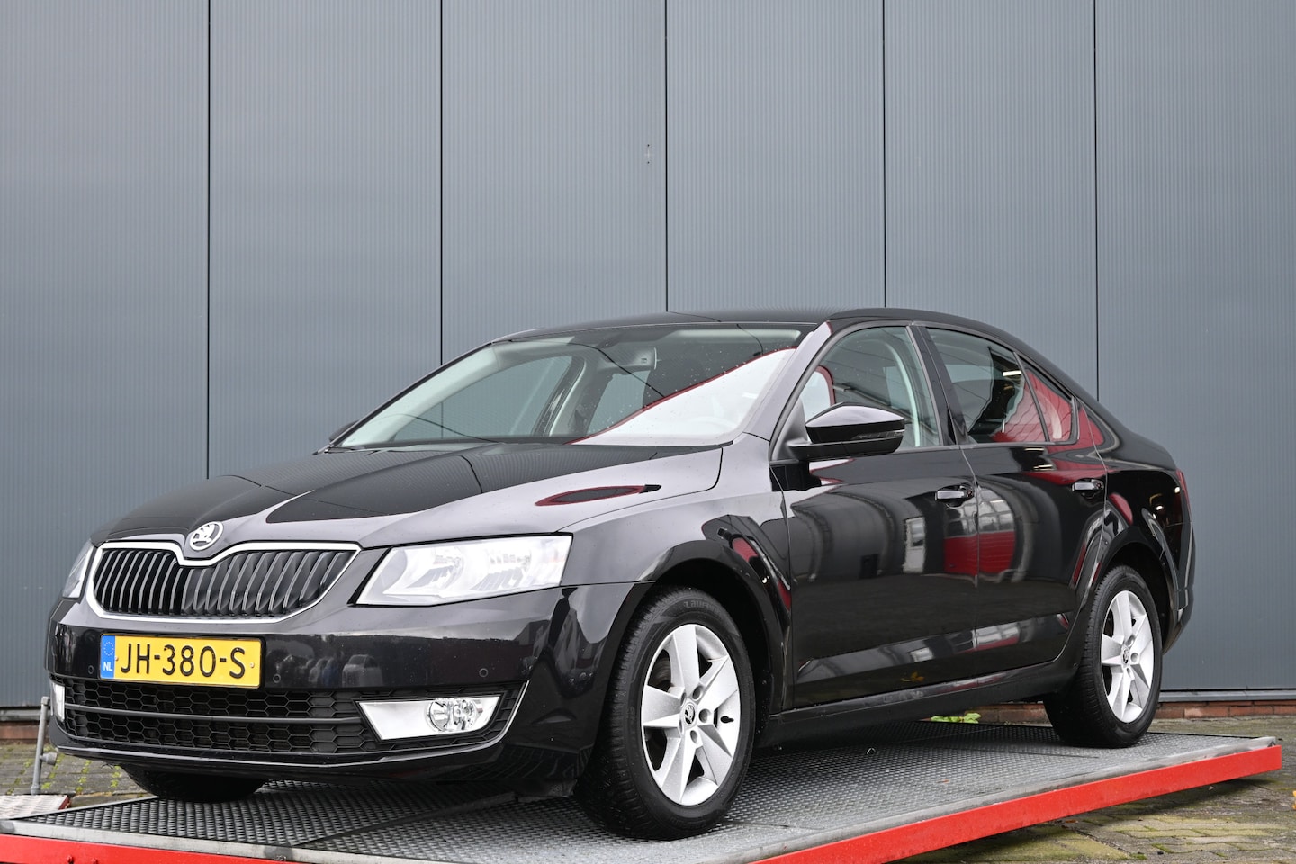 Skoda Octavia - 1.2 TSI Greentech Ambition Businessline trekhaak - AutoWereld.nl