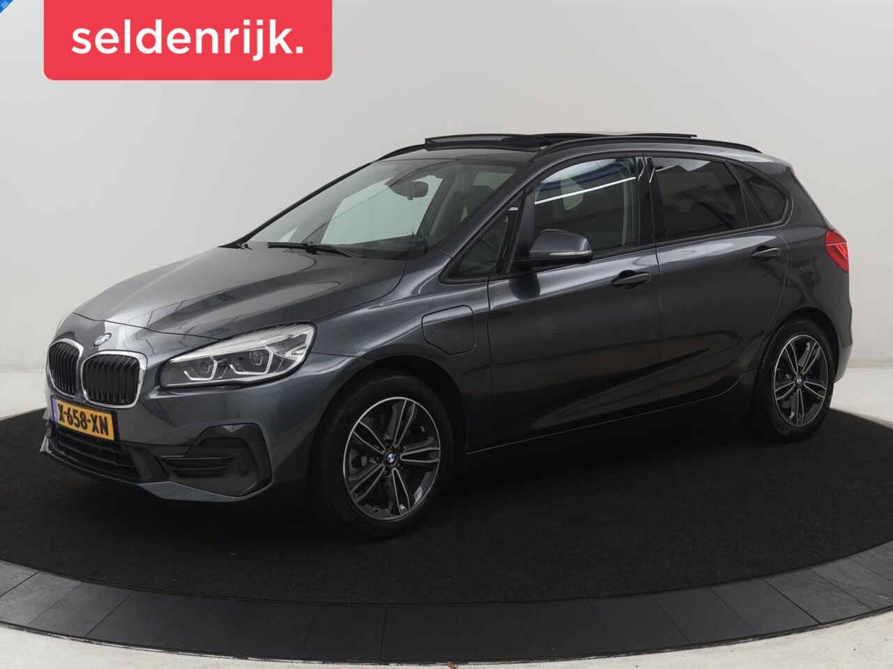 BMW 2-serie Active Tourer - 225xe iPerformance High Executive | SOH 80,7% | Panoramadak | Leder | Cruise control | Hea - AutoWereld.nl