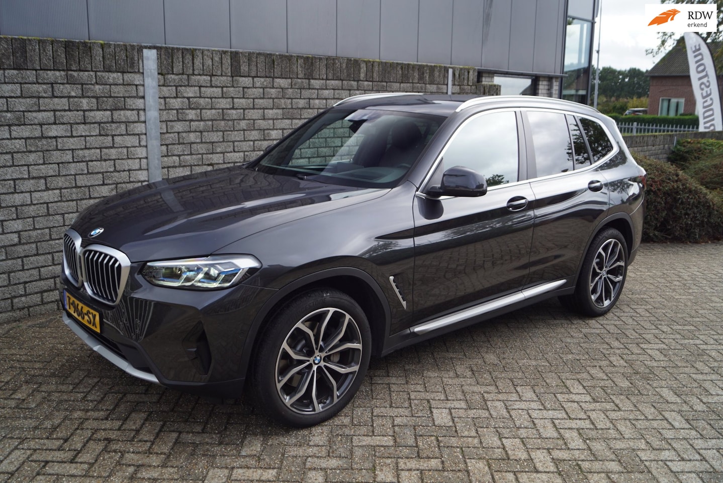 BMW X3 - XDrive30i High Executive Autom Leder Sportst Stoel/Stuur A Bankverw Navi 360 Camera Clima - AutoWereld.nl