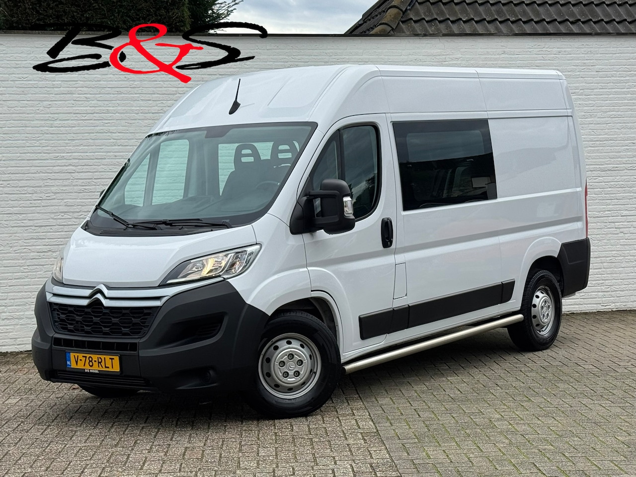 Citroën Jumper - 2.2 BlueHDi 140 L2H2 3.5t 6 pers Camera Carplay Trekhaak 3000kg Cruise Navigatie - AutoWereld.nl