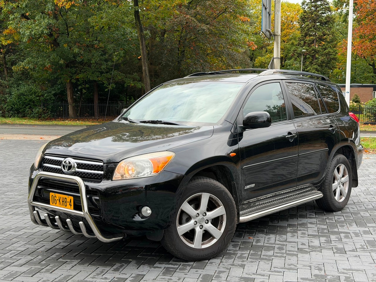Toyota RAV4 - Automaat/Clima/Cruise/Leer/LMV/Trekhaak/Elekt Raam - AutoWereld.nl