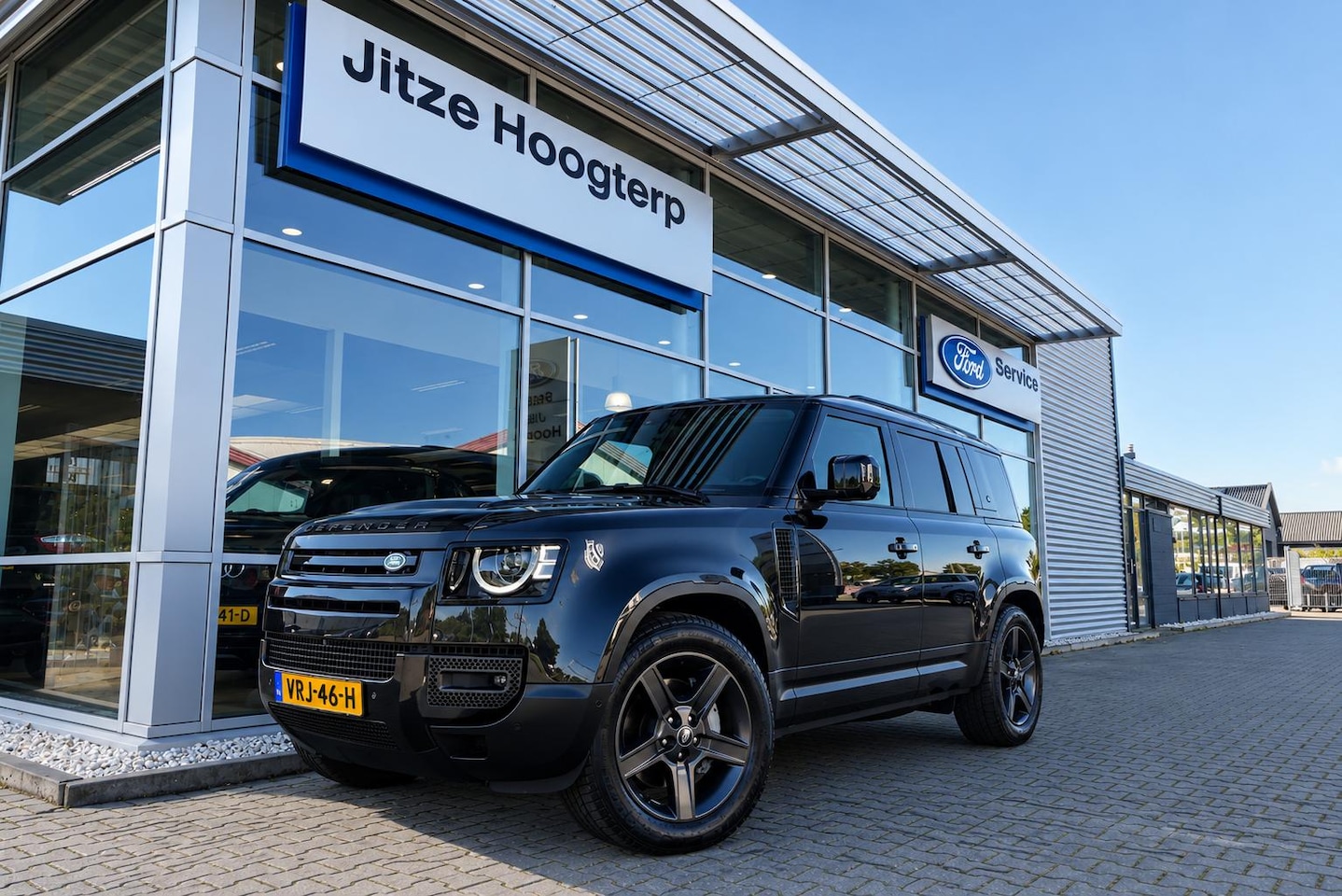 Land Rover Defender Hard Top - 3.0 D300 110 MHEV X-Dynamic SE 3.0 D300 110 MHEV x-Dynamic SE ,AFN. TREKHAAK, PANO, MEMORY 2X, BLACK PACK,360° CAMERA, WI - AutoWereld.nl