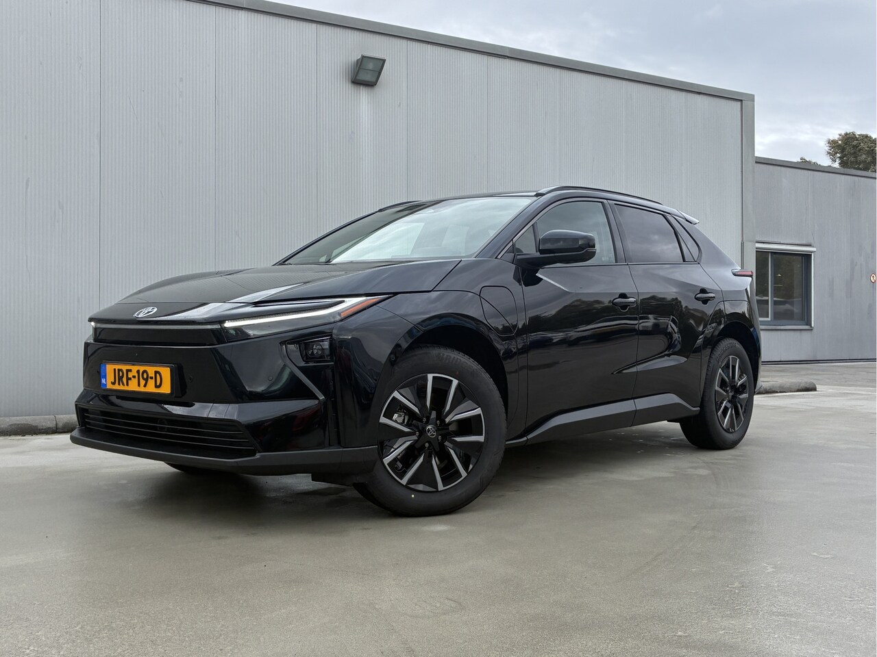Toyota bZ4X - Executive 73 kWh Automaat | Warmtepomp | Navigatie | JBL | 360 | Cruise control adaptief | - AutoWereld.nl