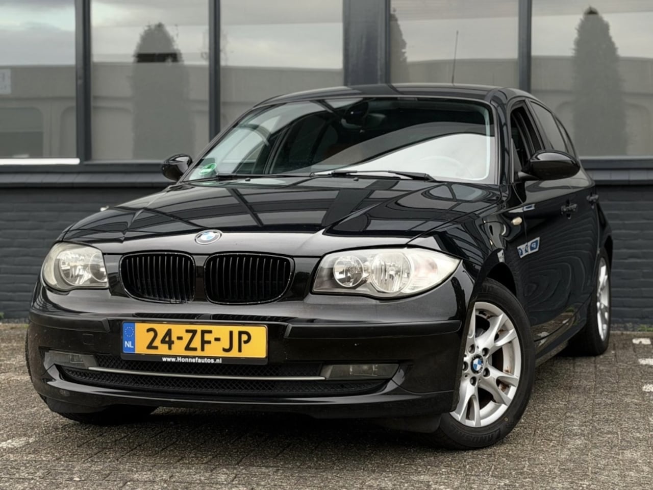 BMW 1-serie - 116i Business Line |Clima |Navi |CruiseC | - AutoWereld.nl