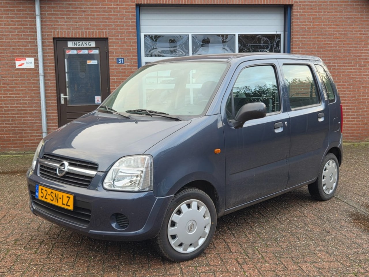 Opel Agila - 1.2 Essentia NL-auto Trekhaak Stuurbek. - AutoWereld.nl