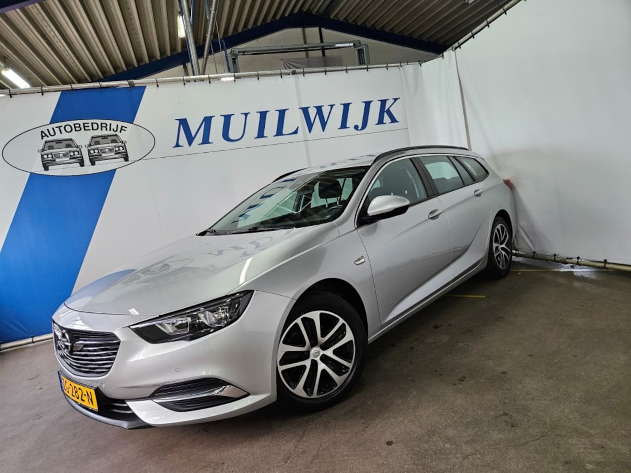 Opel Insignia Sports Tourer - Sports Tourer 1.5 Turbo Edition / Trekhaak / Camera / NL Auto - AutoWereld.nl