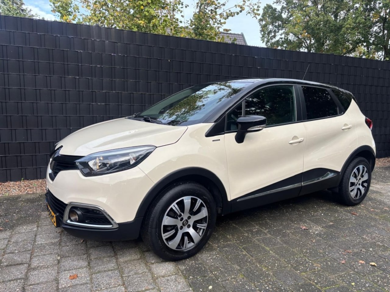 Renault Captur - 0.9 TCE LIMITED**DAB//WEINIGKM!!** - AutoWereld.nl