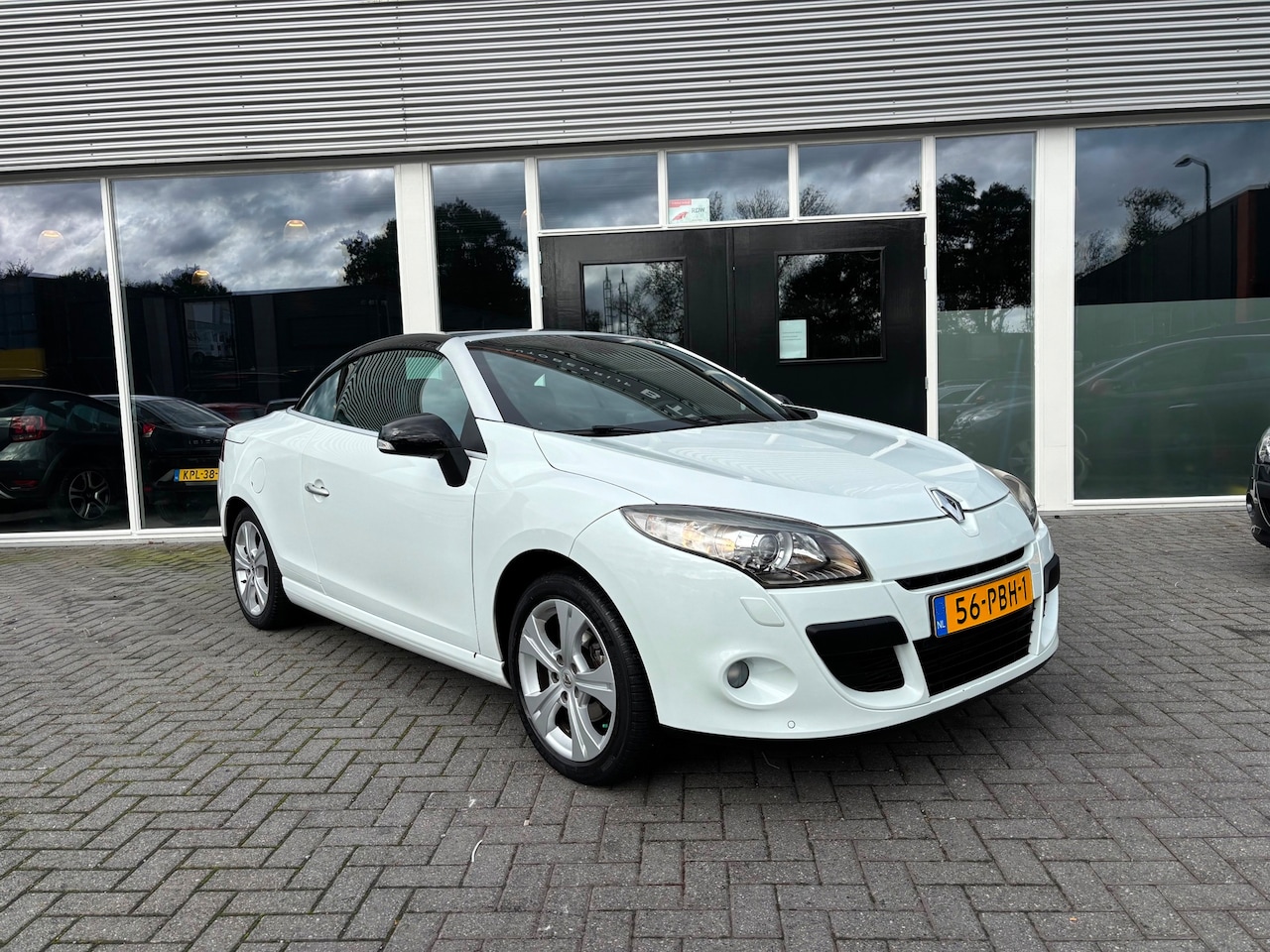 Renault Mégane coupé cabriolet - 1.4 TCE Privilège / Leer / Navigatie / L.m Velgen - AutoWereld.nl