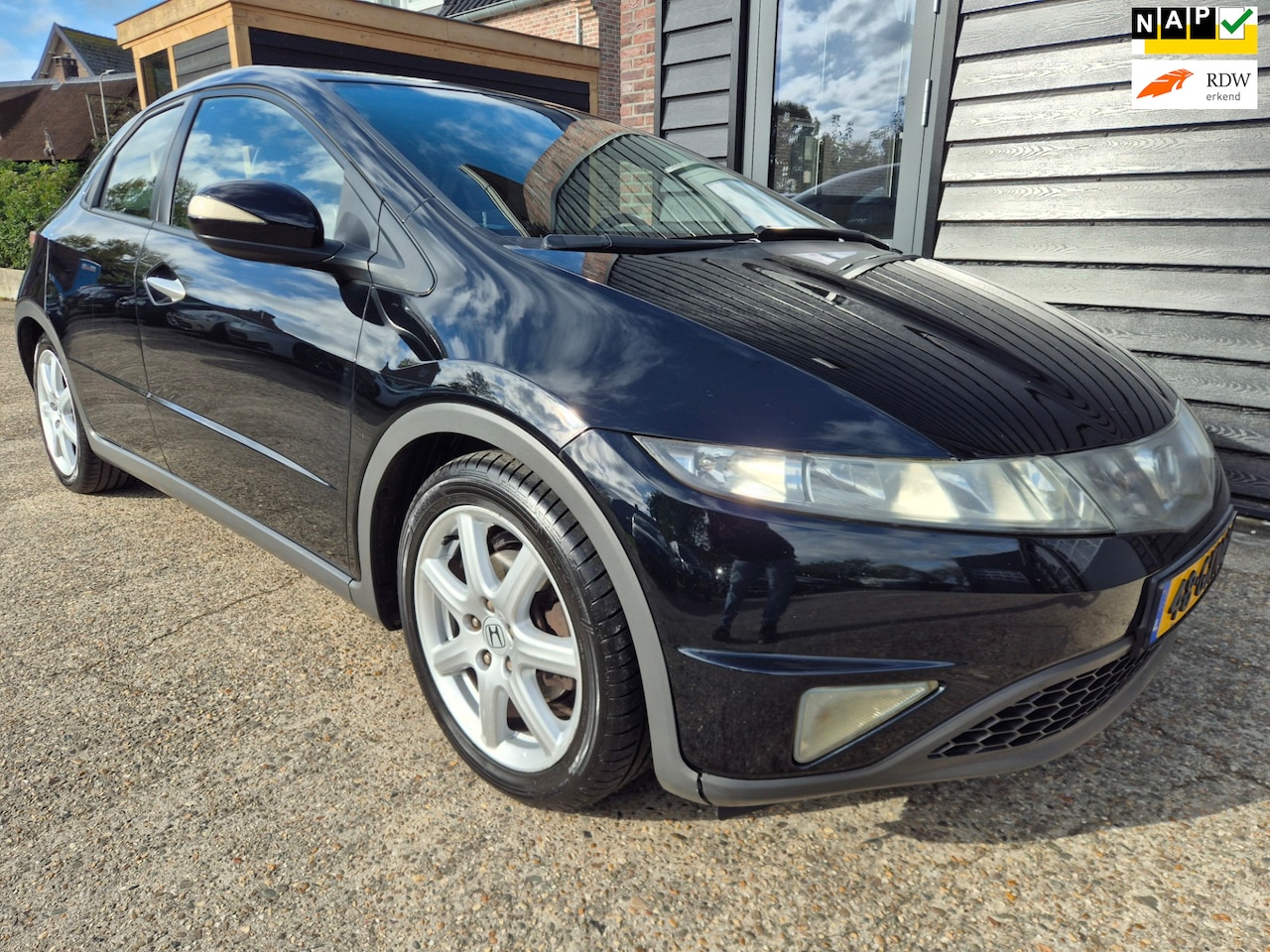 Honda Civic - 1.8 Executive 1.8 Executive - AutoWereld.nl