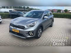 Kia Niro - 1.6 GDi Hybrid DynamicLine | Meer foto's volgen | Navigatie | Camera | Climate control | A