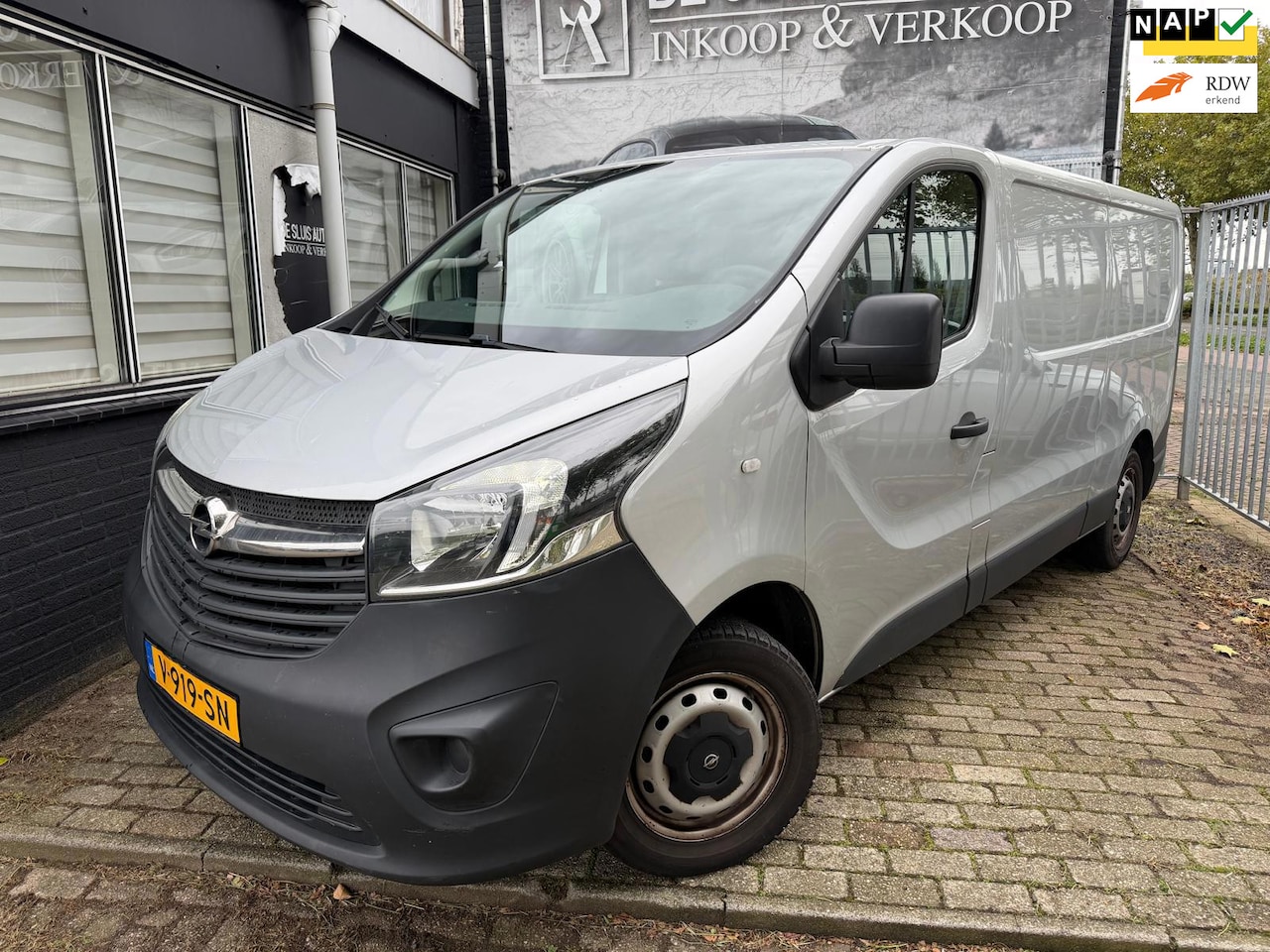 Opel Vivaro - 1.6 CDTI L2H1 Edition Airco NAP EXPORT - AutoWereld.nl