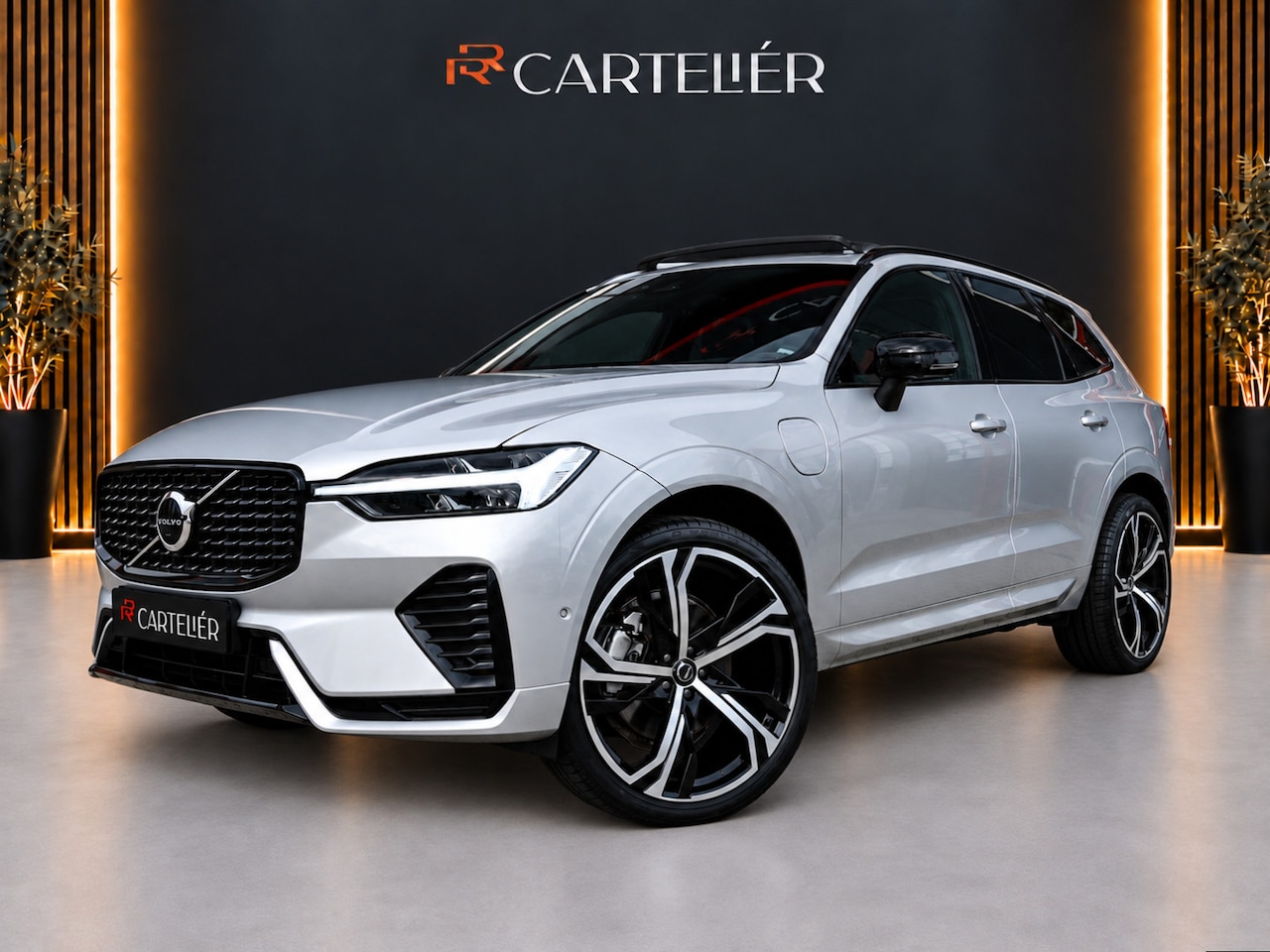 Volvo XC60 - 2.0 R-Design 398PK AWD Long Range | Pano | H&K | Orrefors | Leder | Memory | Carplay - And - AutoWereld.nl