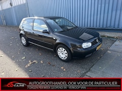 Volkswagen Golf - 1.6 Trendline Inruilauto’s tegen vaste prijzen. Voor meer info: 0638140850 Bij de verkoop